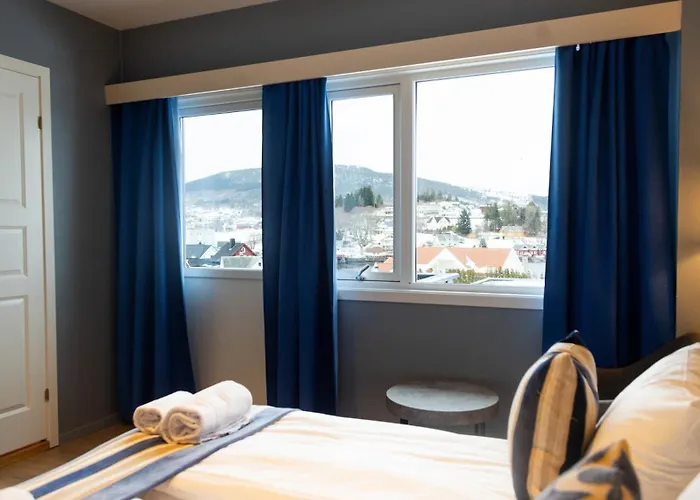 Fjordhotell * Vestnes