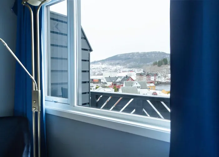 Fjordhotell * Vestnes