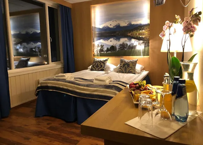 Fjordhotell * Vestnes